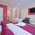 Aparthotel Jazmin Apartmanhaz Demjén