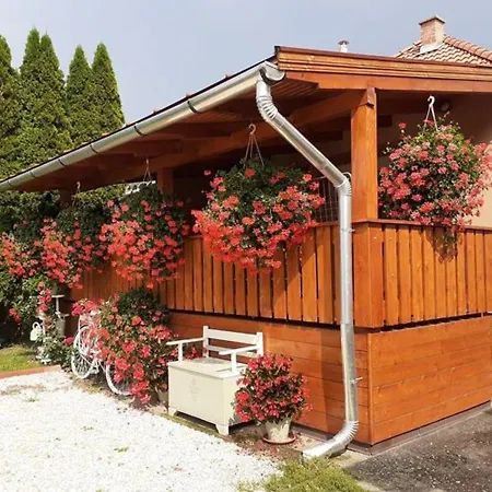 Jazmin Apartmanhaz Demjén