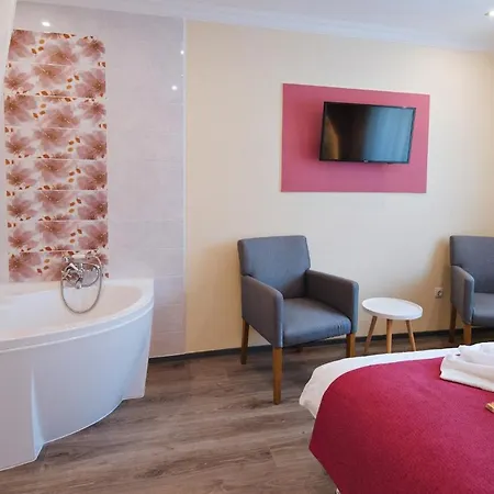 Jazmin Apartmanhaz Hotel apartamentowy 3*