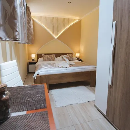 Jazmin Apartmanhaz Hotel apartamentowy Demjén